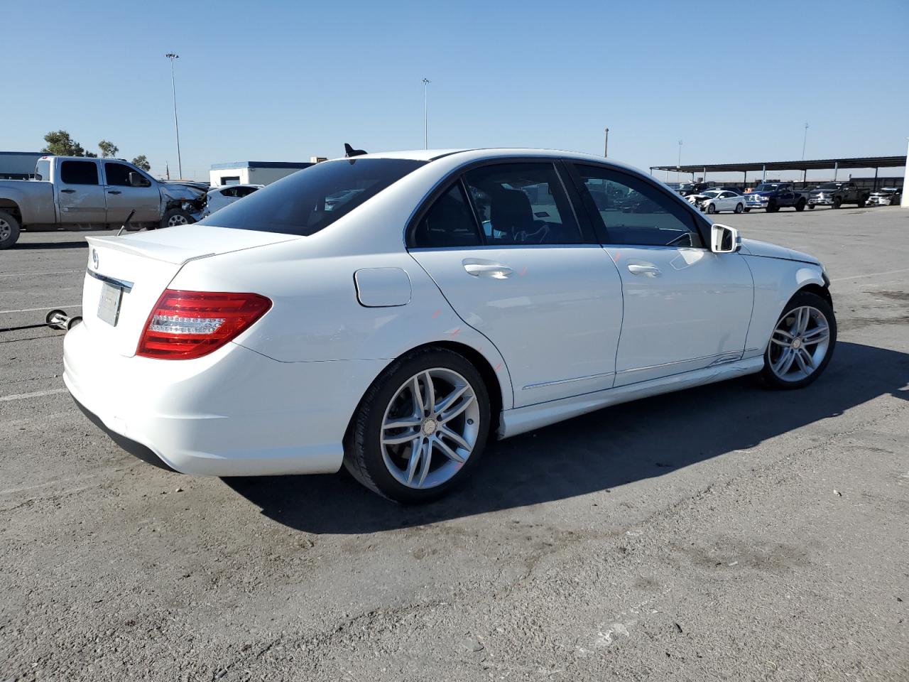 VIN WDDGF4HB5ER307389 2014 MERCEDES-BENZ C-CLASS no.3