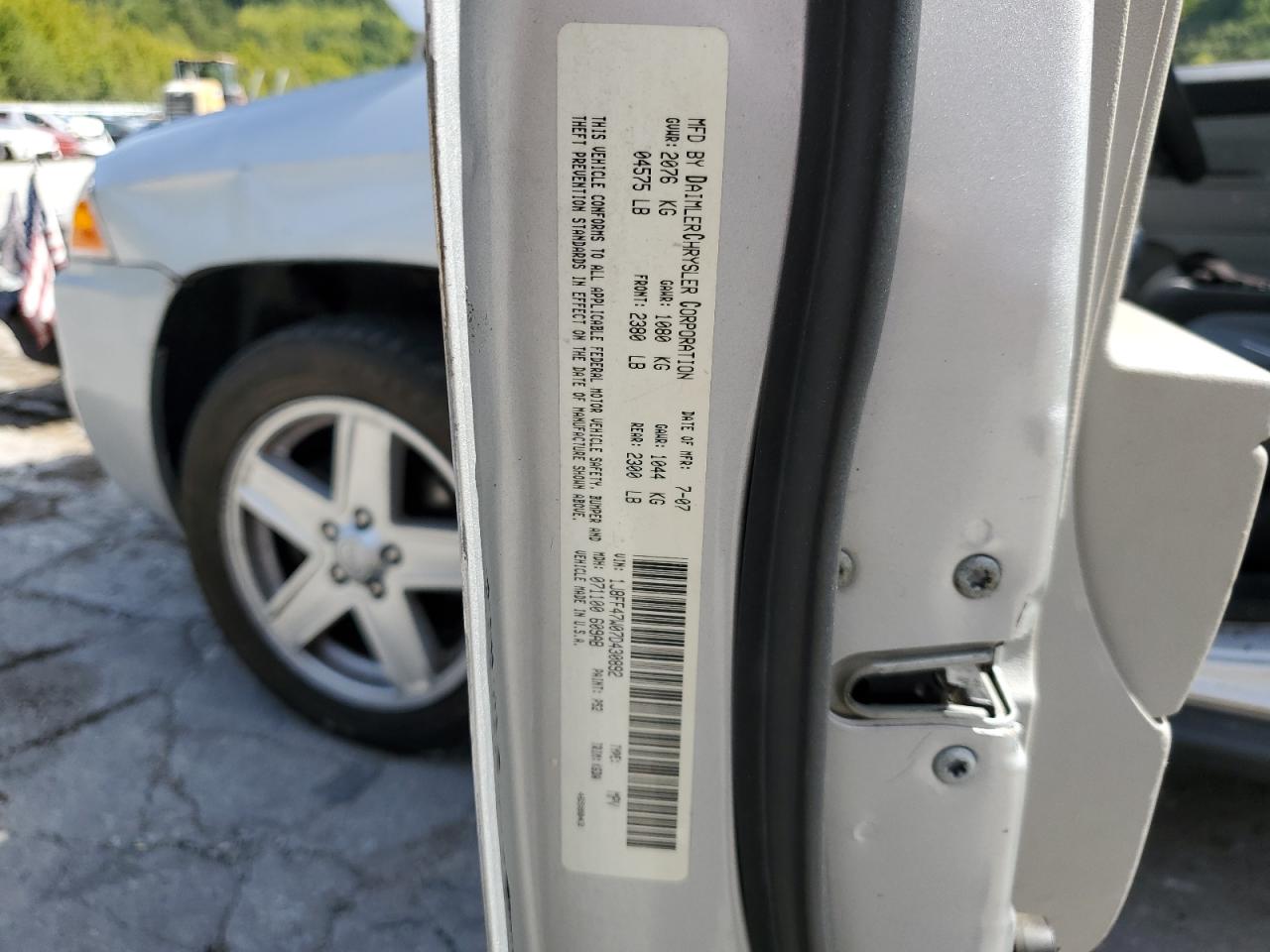 2007 Jeep Compass VIN: 1J8FF47W07D430892 Lot: 71415124