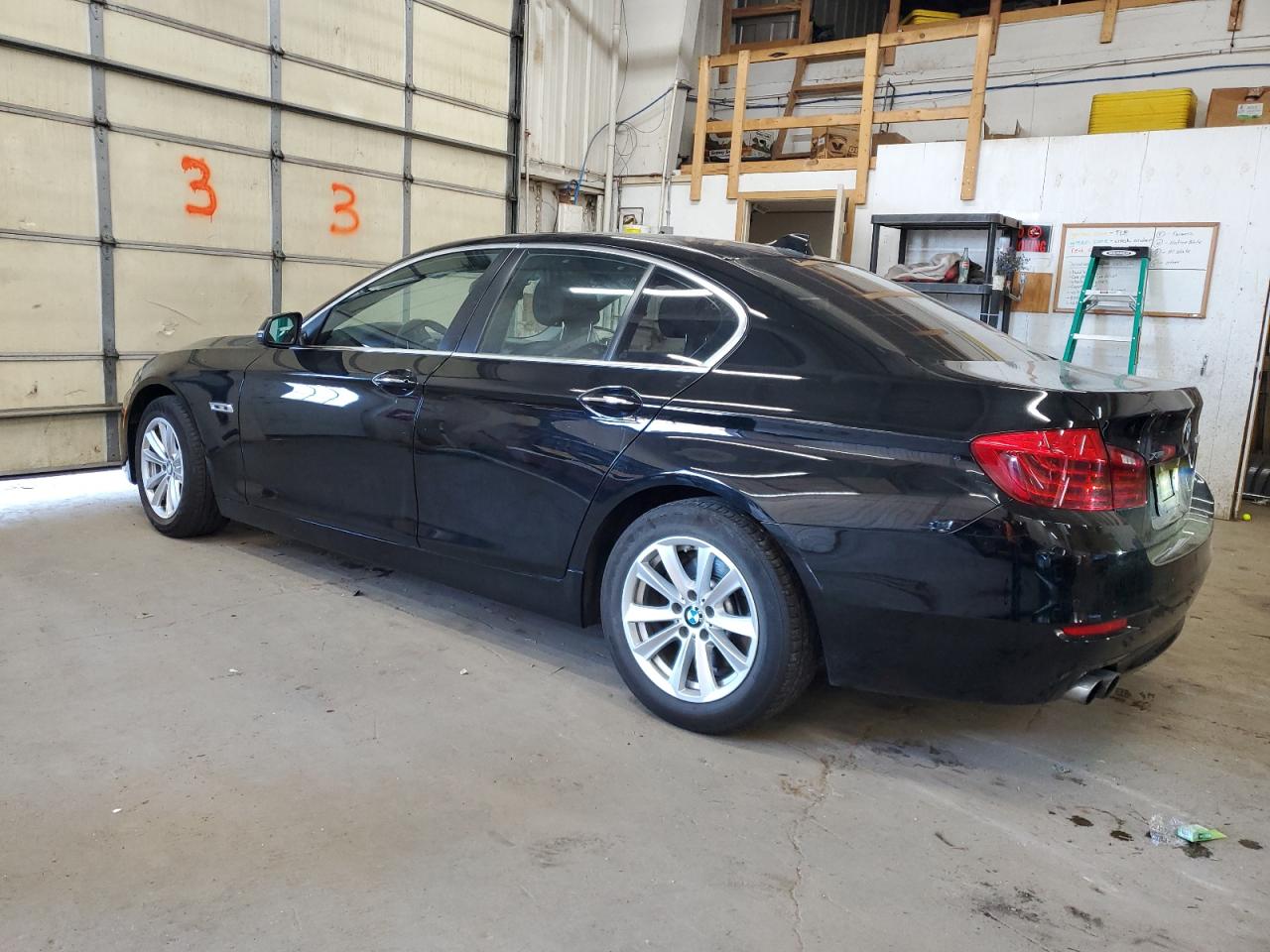 WBA5A7C5XFD628259 2015 BMW 5 SERIES - Image 2