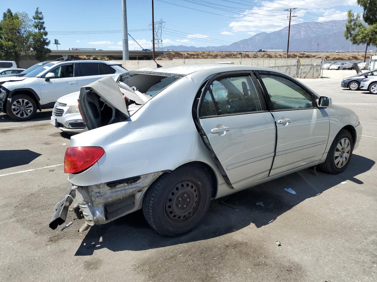 2003 Toyota Corolla - Image 3