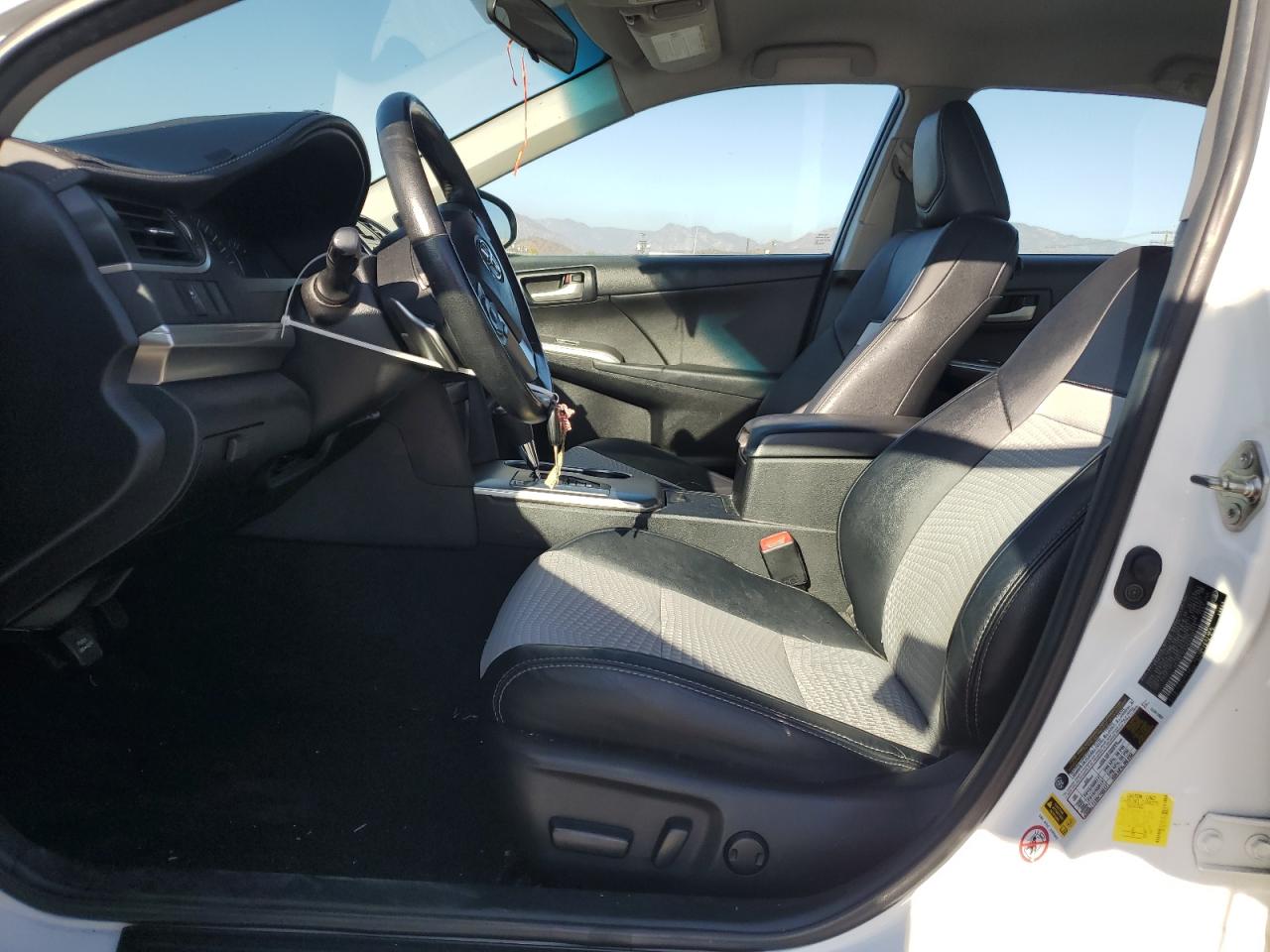 2014 Toyota Camry - Image 7
