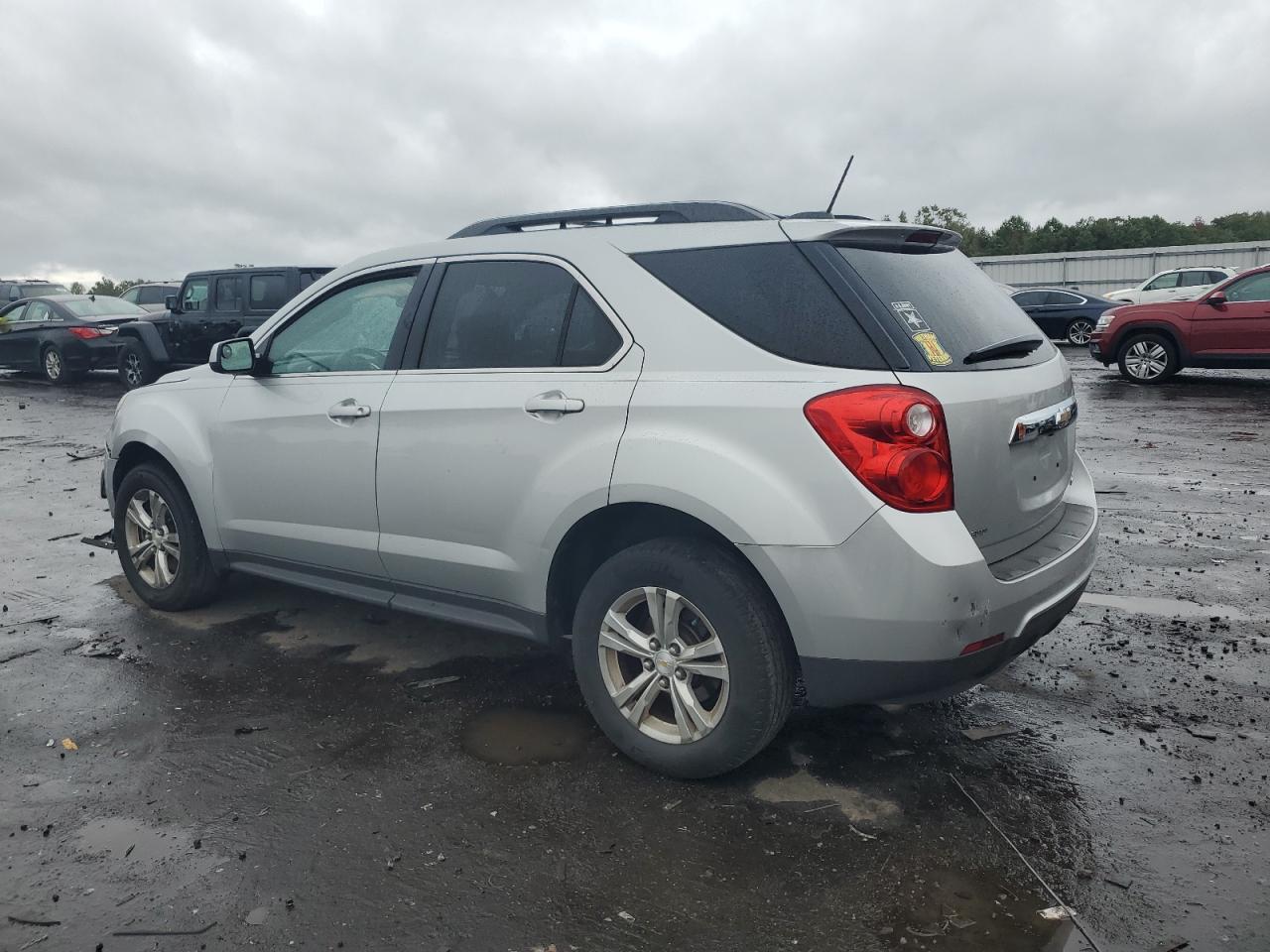 1GNFLFEK8FZ120784 2015 CHEVROLET EQUINOX - Image 2