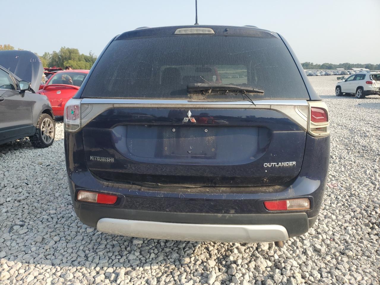 JA4AZ3A38FZ005742 2015 Mitsubishi Outlander Se