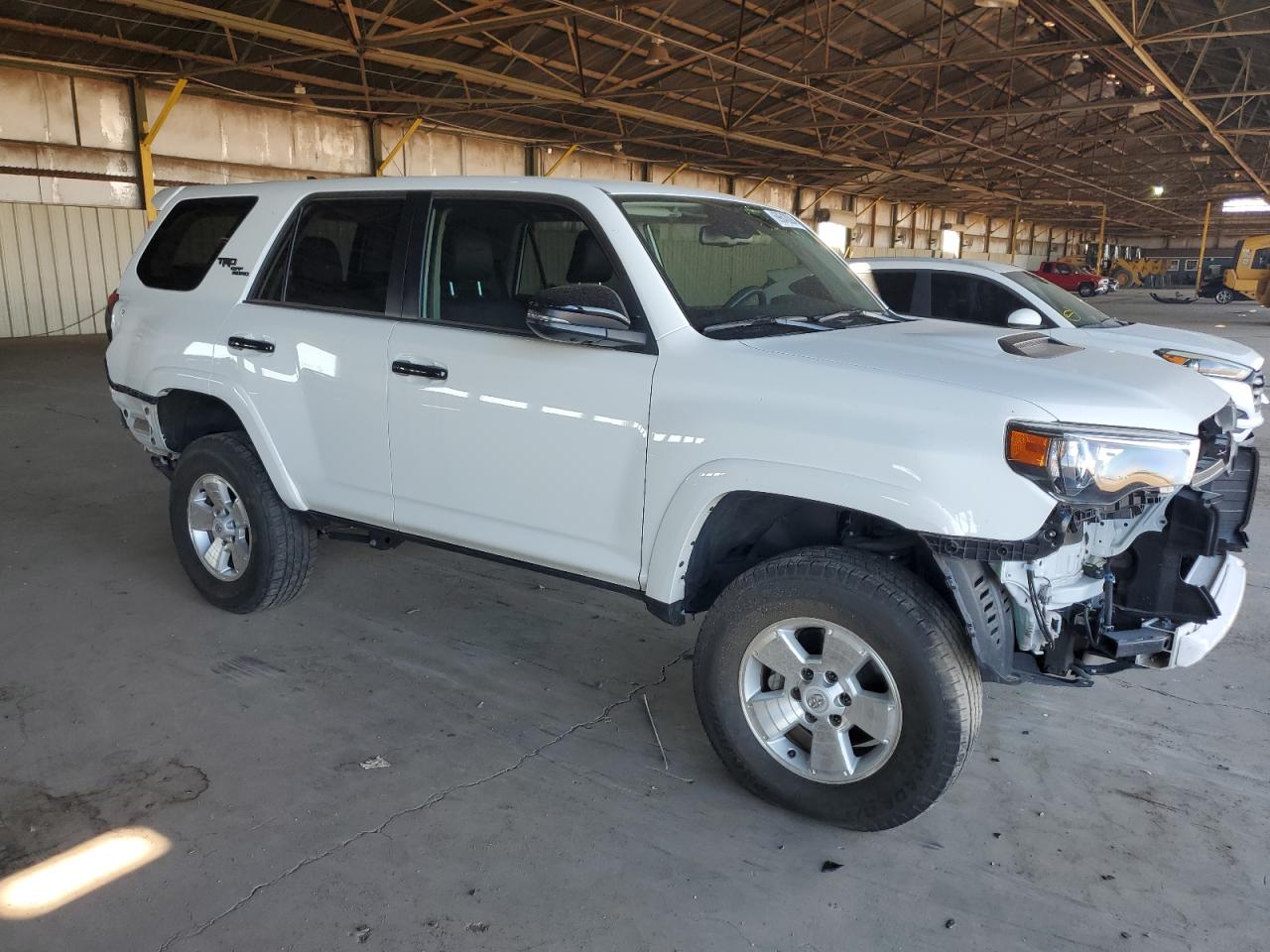 VIN JTERU5JR6P6116814 2023 TOYOTA 4RUNNER SE no.4