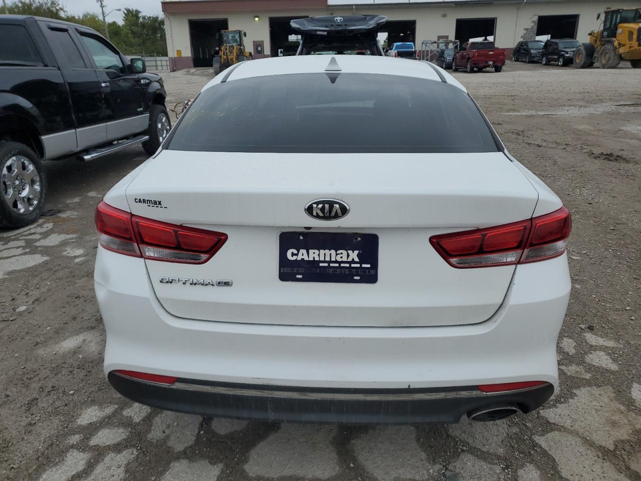 2017 Kia Optima Lx VIN: 5XXGT4L32HG171717 Lot: 73240984