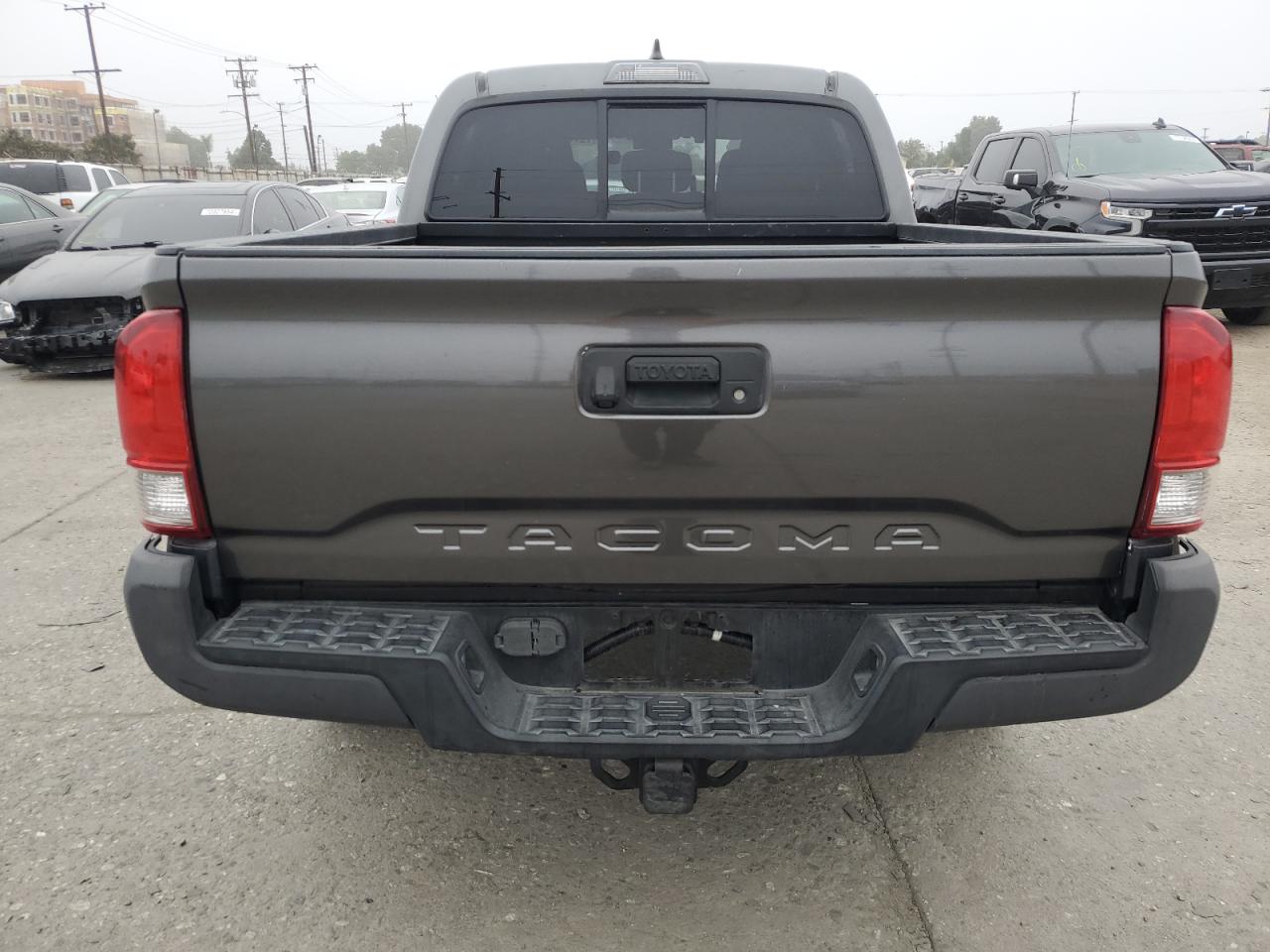 3TMAZ5CN4GM016675 2016 Toyota Tacoma Double Cab