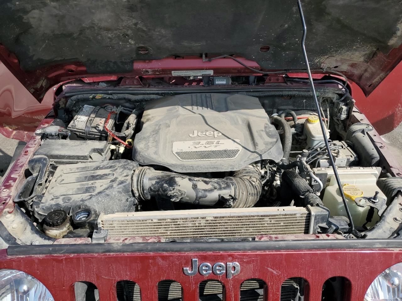 2012 Jeep Wrangler - Image 11