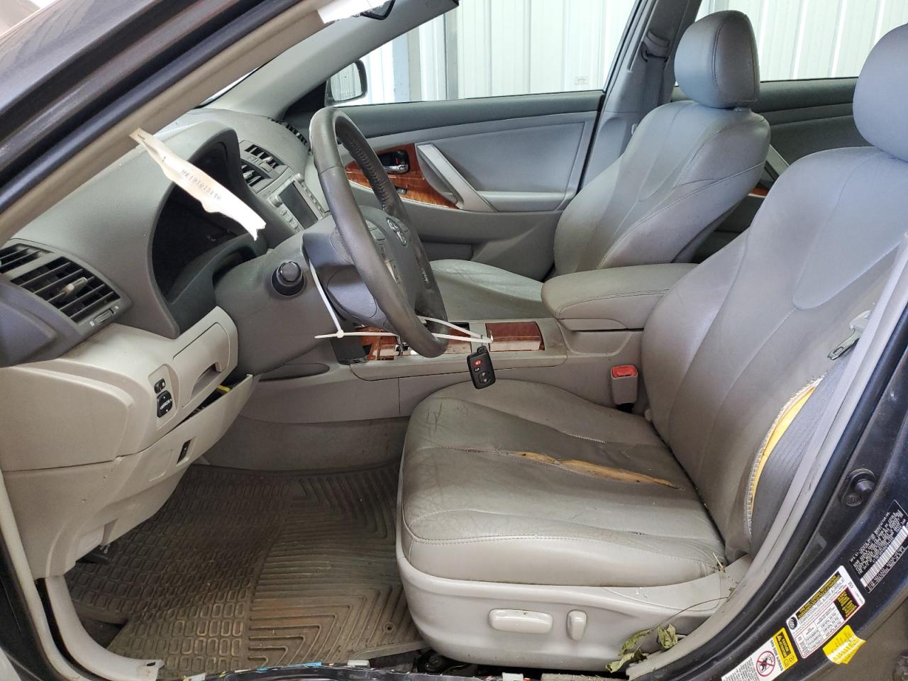 2011 Toyota Camry - Image 7
