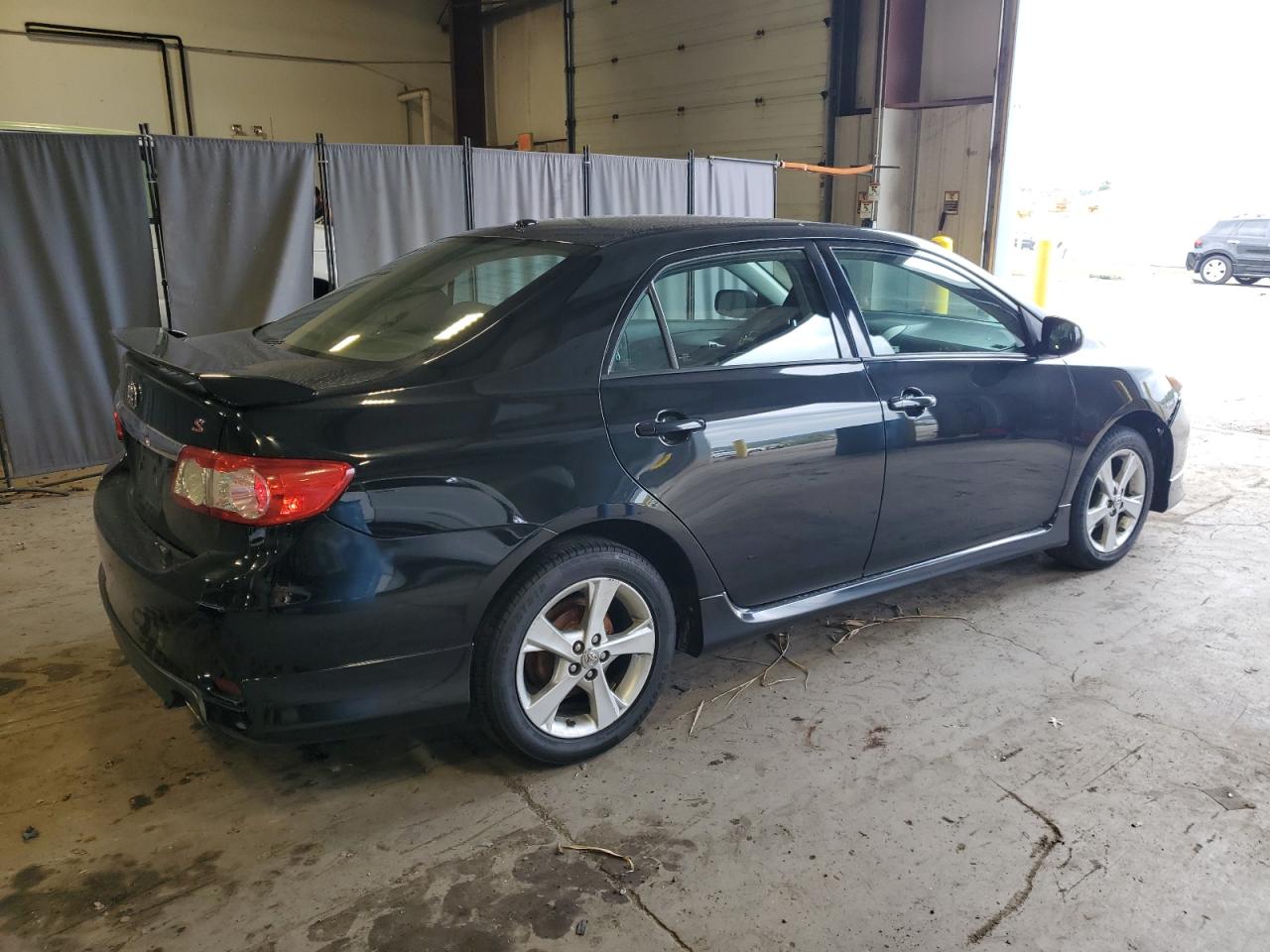 2011 Toyota Corolla - Image 3