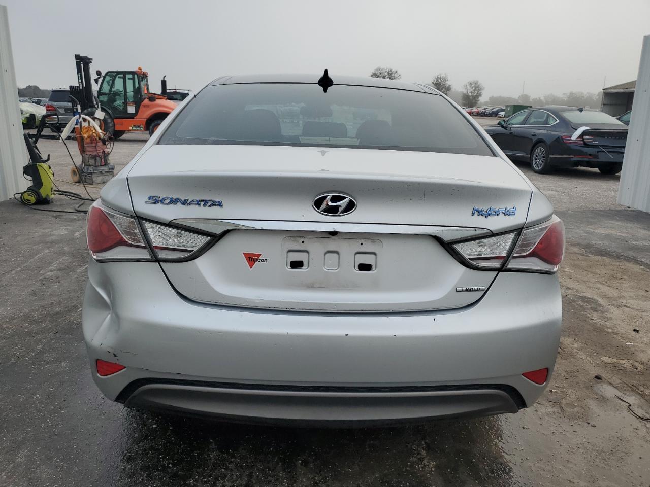 2014 Hyundai Sonata Hybrid VIN: KMHEC4A4XEA103770 Lot: 71178584