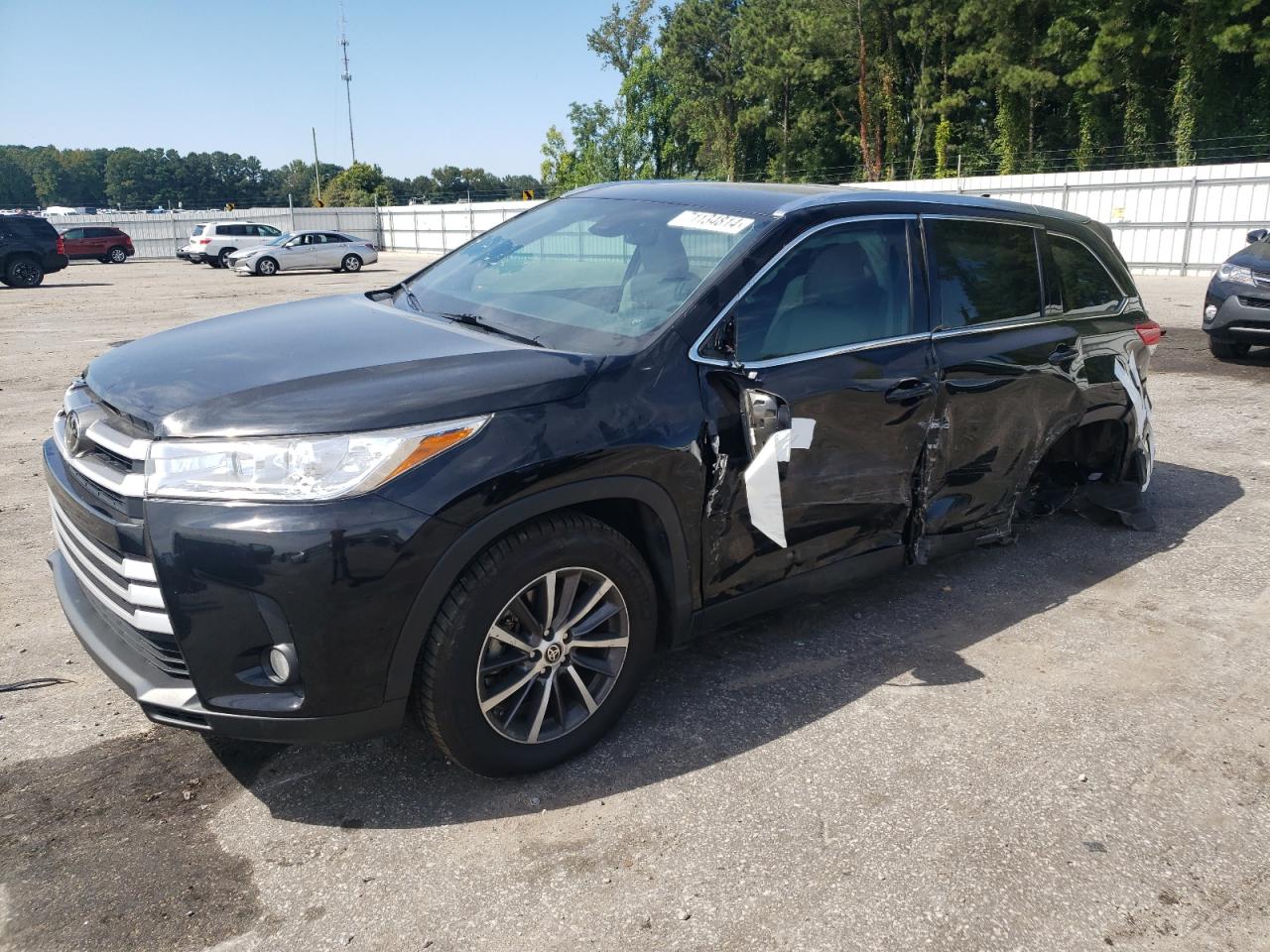 5TDKZRFH5KS575016 2019 TOYOTA HIGHLANDER - Image 1