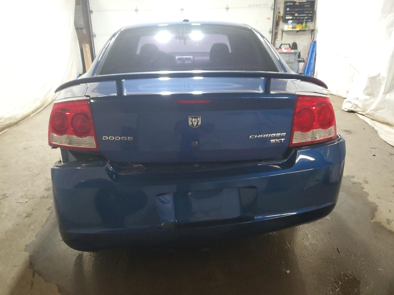 2B3CA3CVXAH231814 2010 Dodge Charger Sxt