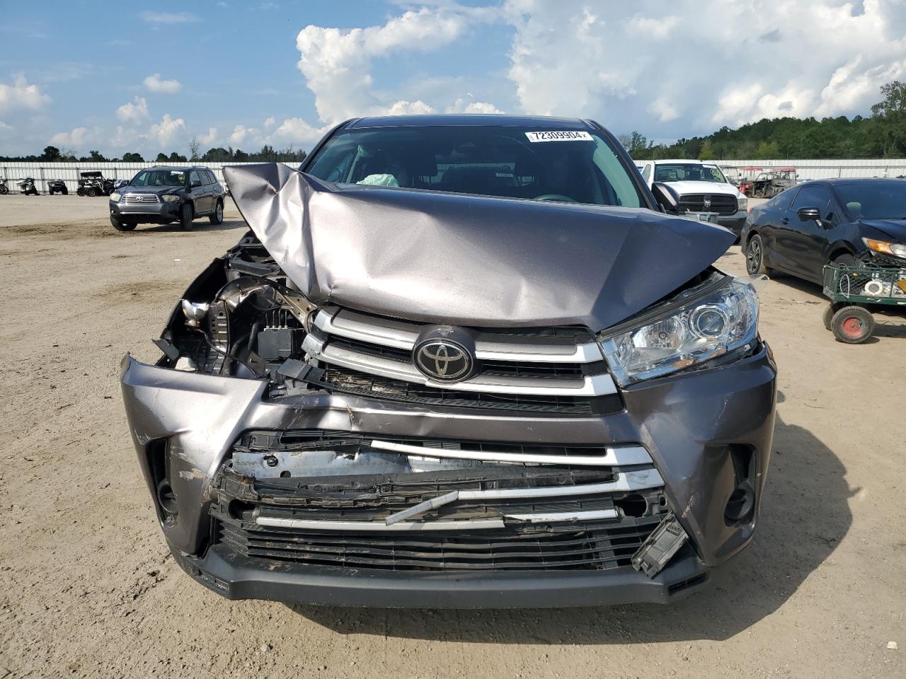 2019 Toyota Highlander Le VIN: 5TDZZRFH4KS303605 Lot: 72309904