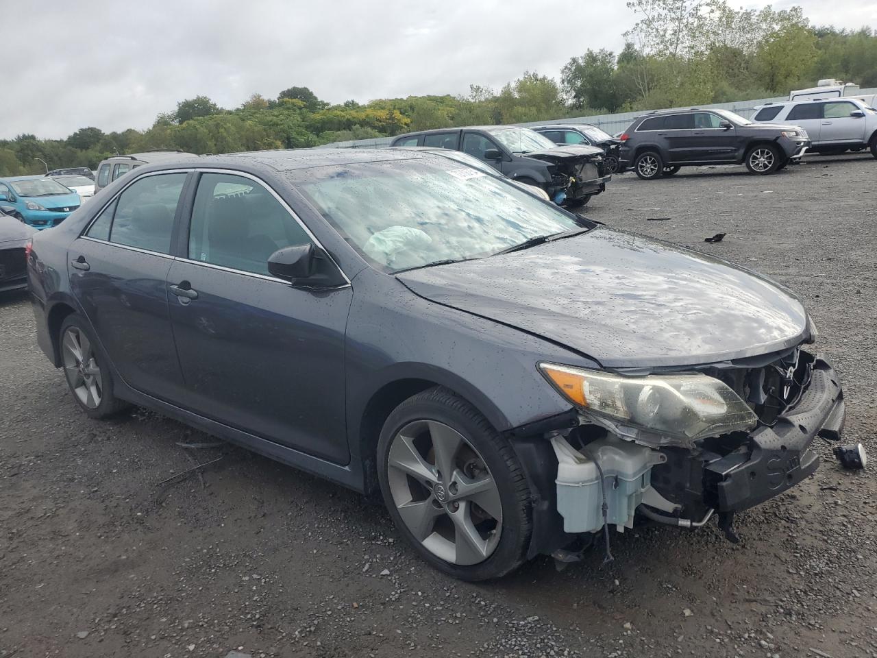 2014 Toyota Camry - Image 4