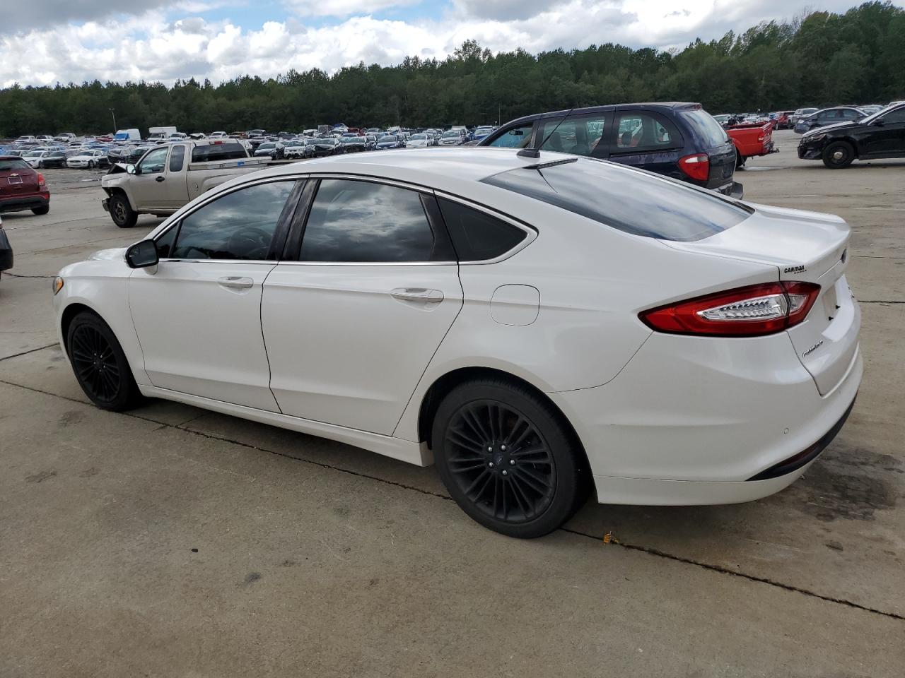 2014 Ford Fusion - Image 2