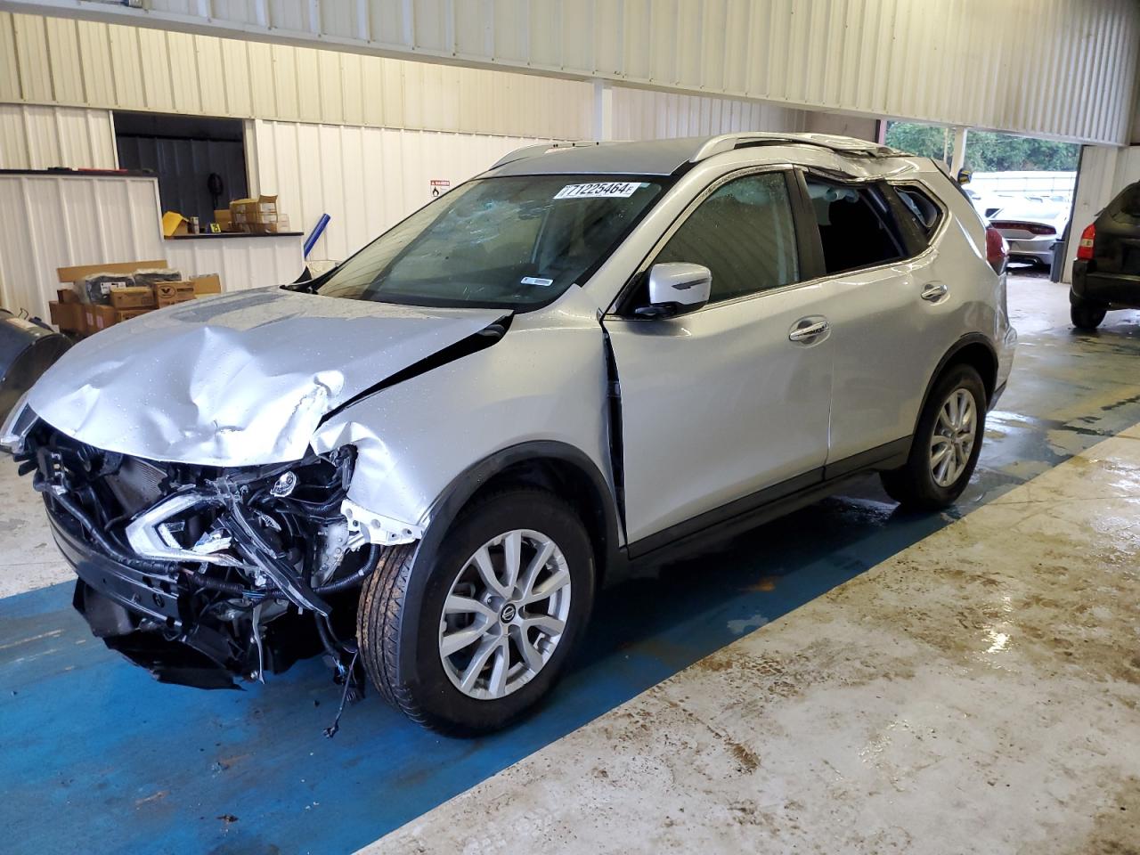 KNMAT2MT5JP505939 2018 NISSAN ROGUE - Image 1