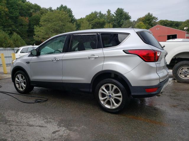  FORD ESCAPE 2019 Srebrny