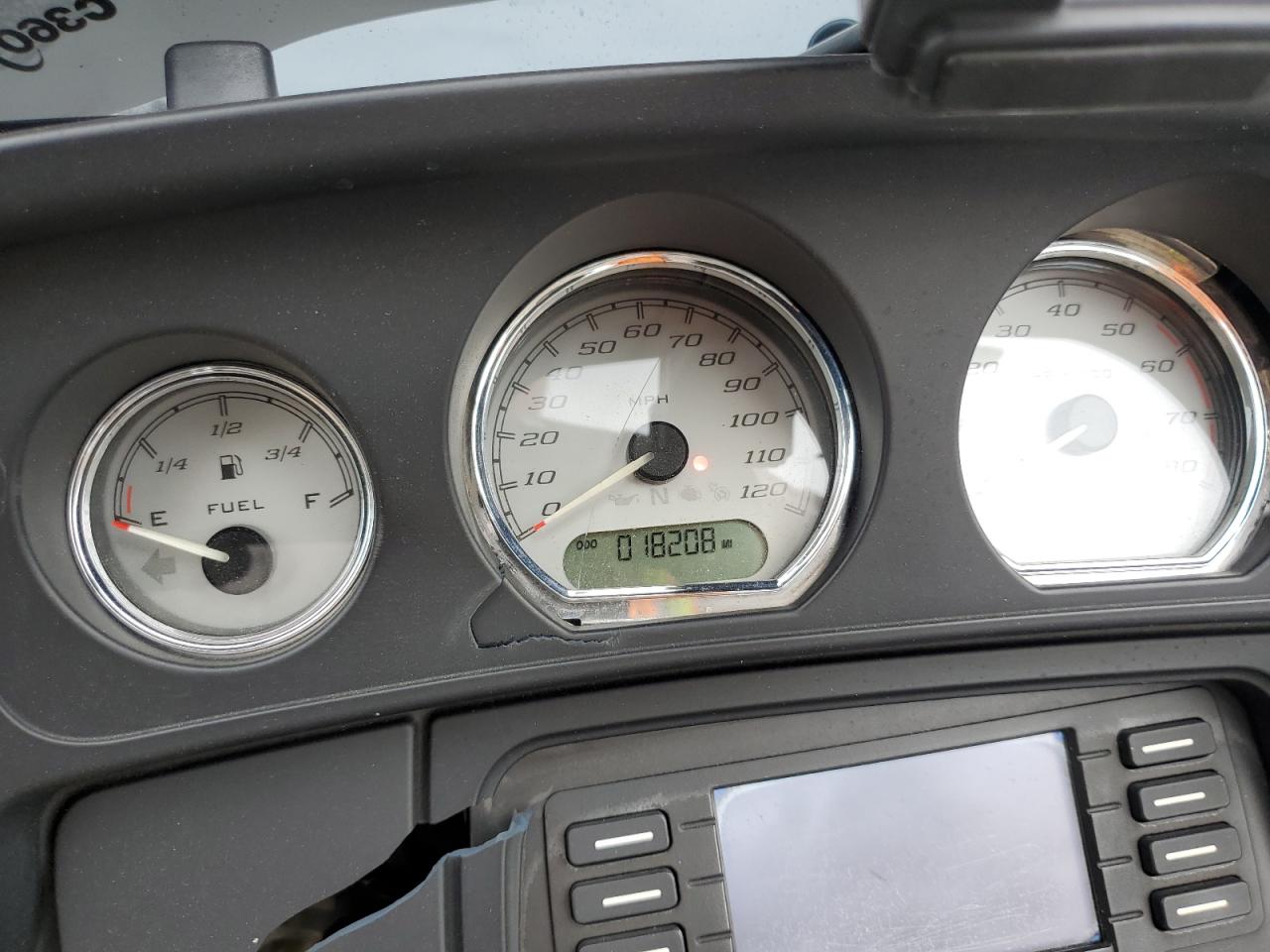 2014 Harley-Davidson Flhx Street Glide VIN: 1HD1KBM10EB615204 Lot: 73133384