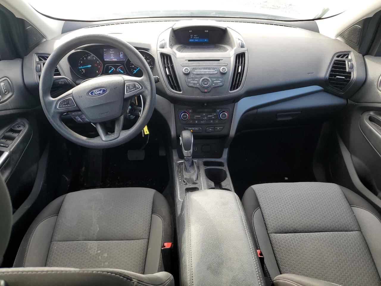 1FMCU9GD4JUC37501 2018 Ford Escape Se