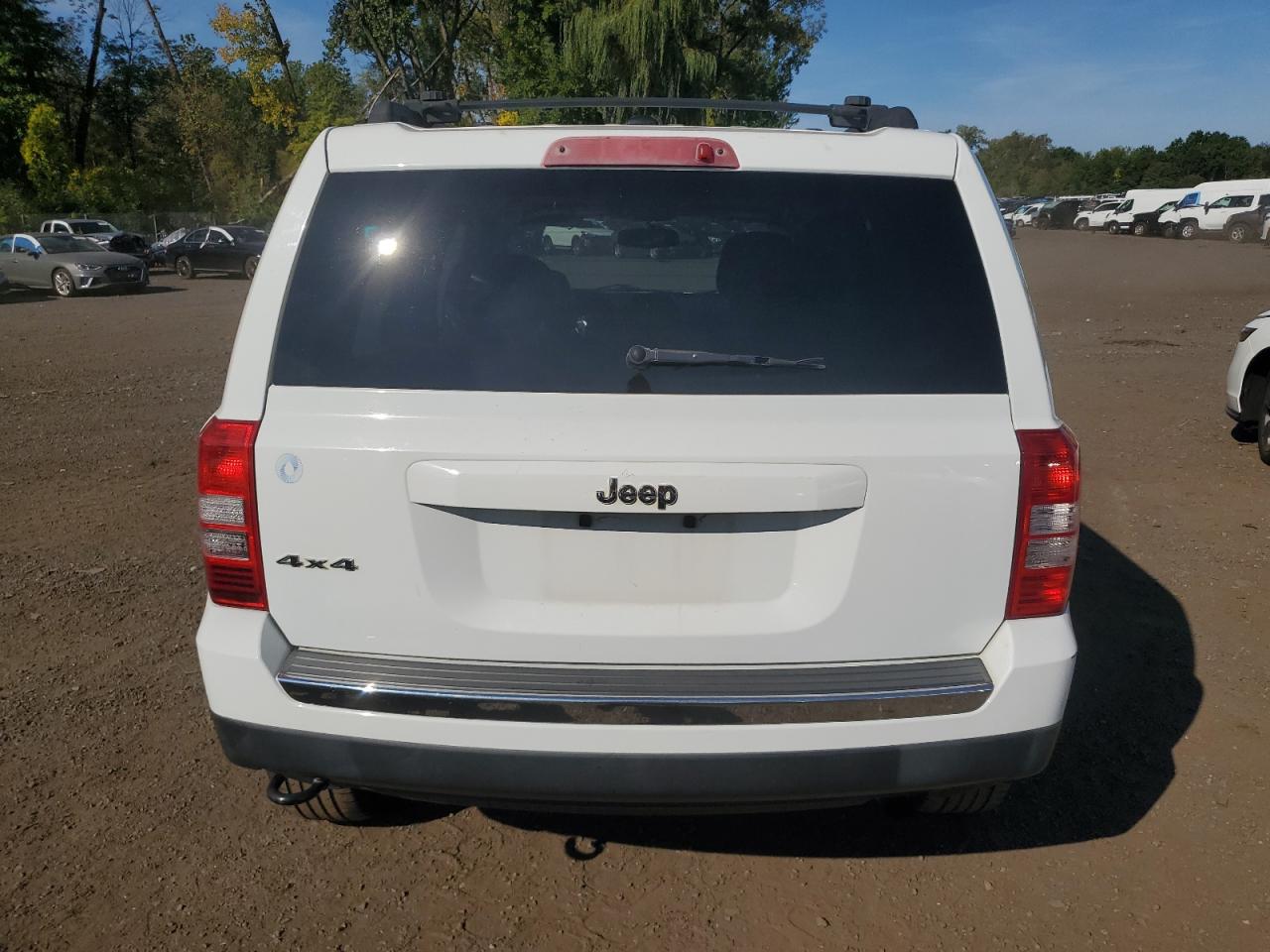 1C4NJRFB9DD279818 2013 Jeep Patriot Latitude