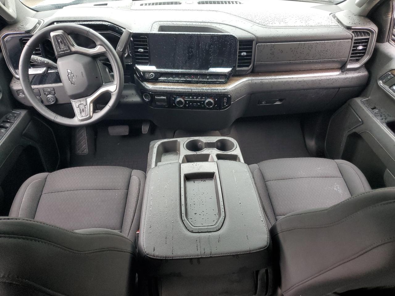 2023 Chevrolet Silverado - Image 8
