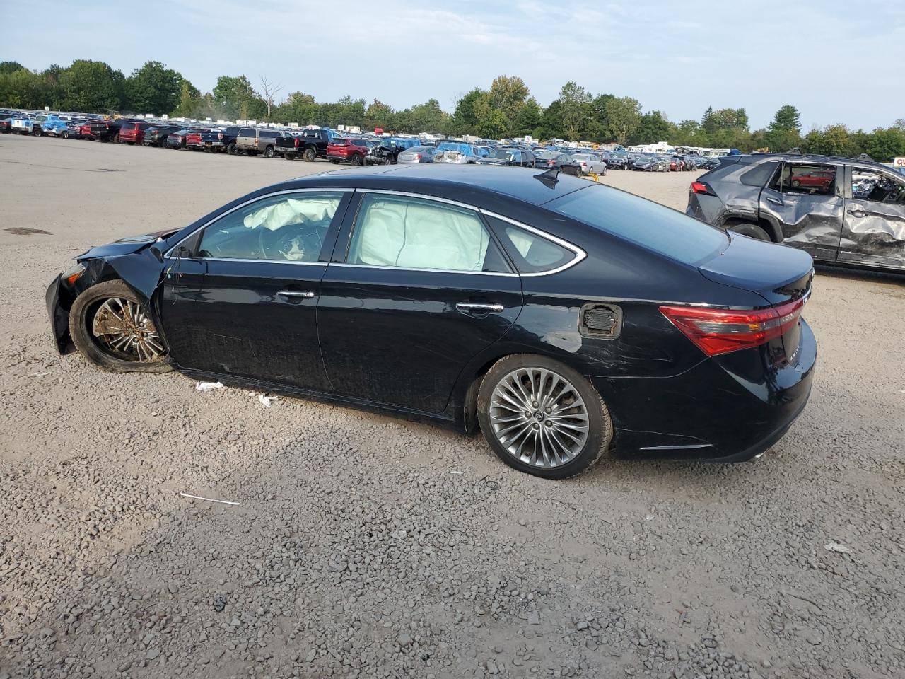 4T1BK1EB9GU201770 2016 TOYOTA AVALON - Image 2