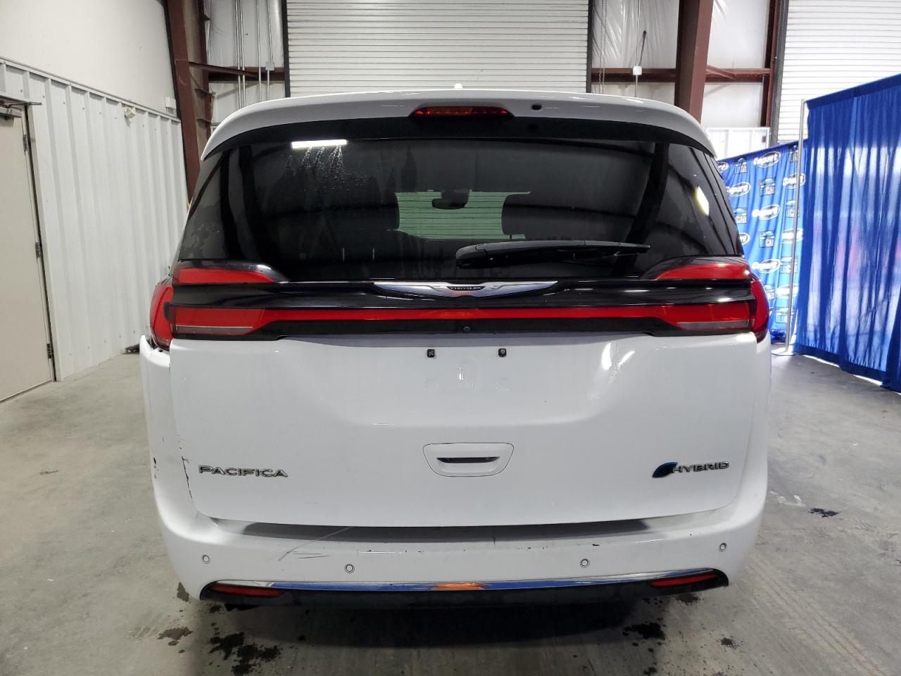 2022 Chrysler Pacifica Hybrid Touring L VIN: 2C4RC1L78NR148004 Lot: 70252344