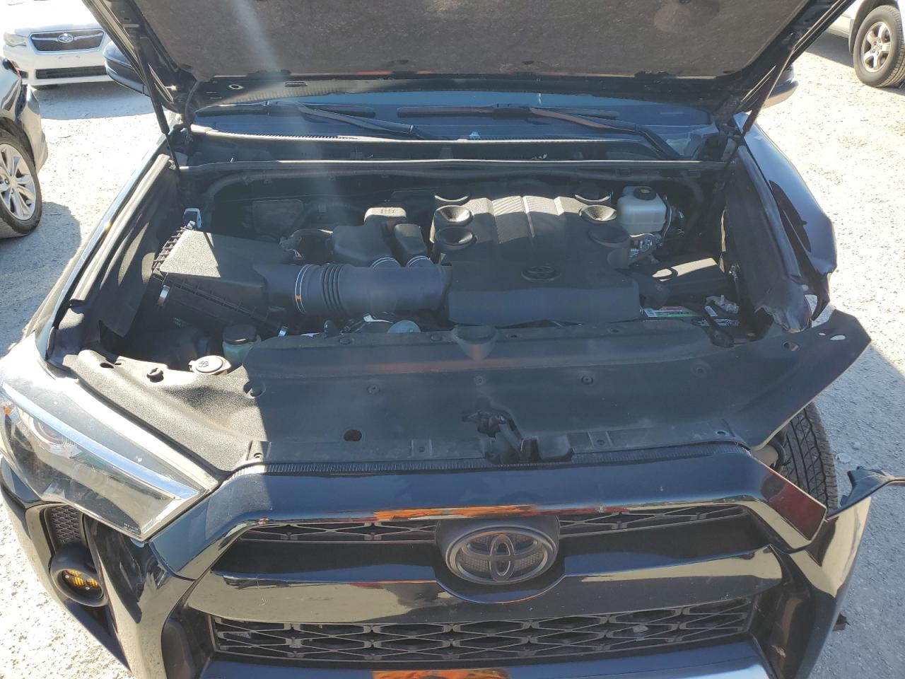 JTEBU5JR2K5707433 2019 Toyota 4Runner Sr5