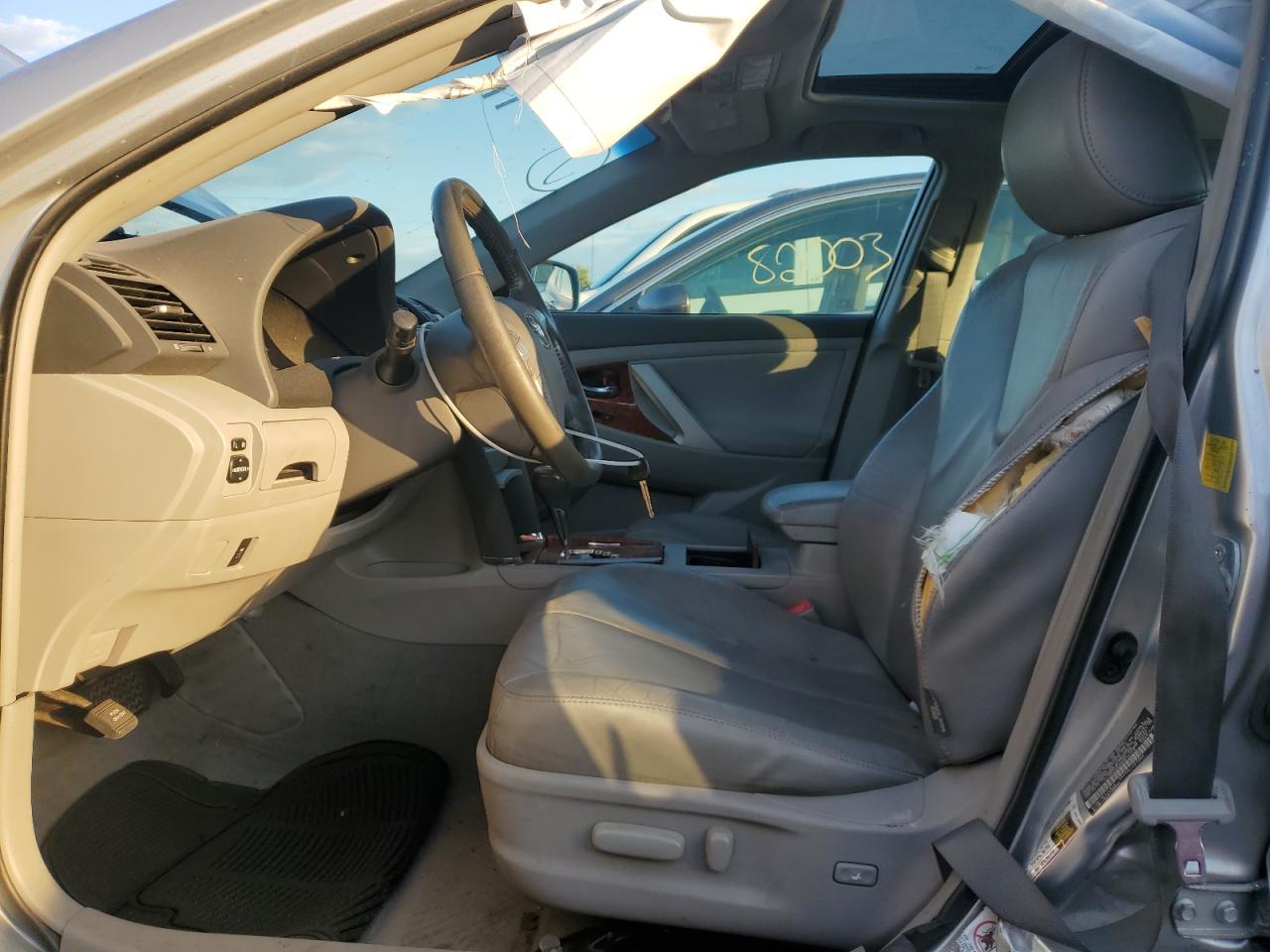 2011 Toyota Camry - Image 7