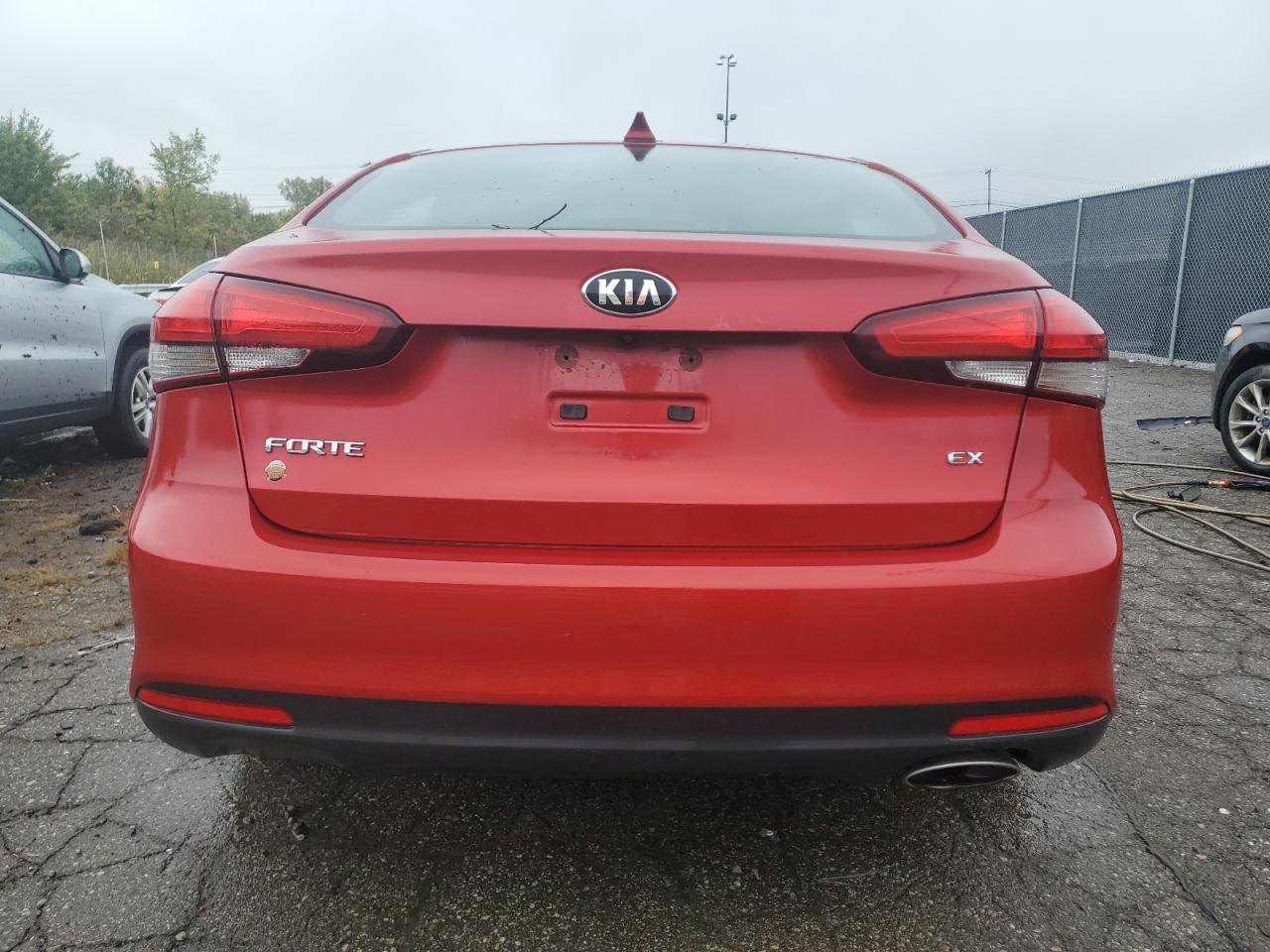 3KPFL4A83HE004401 2017 Kia Forte Ex