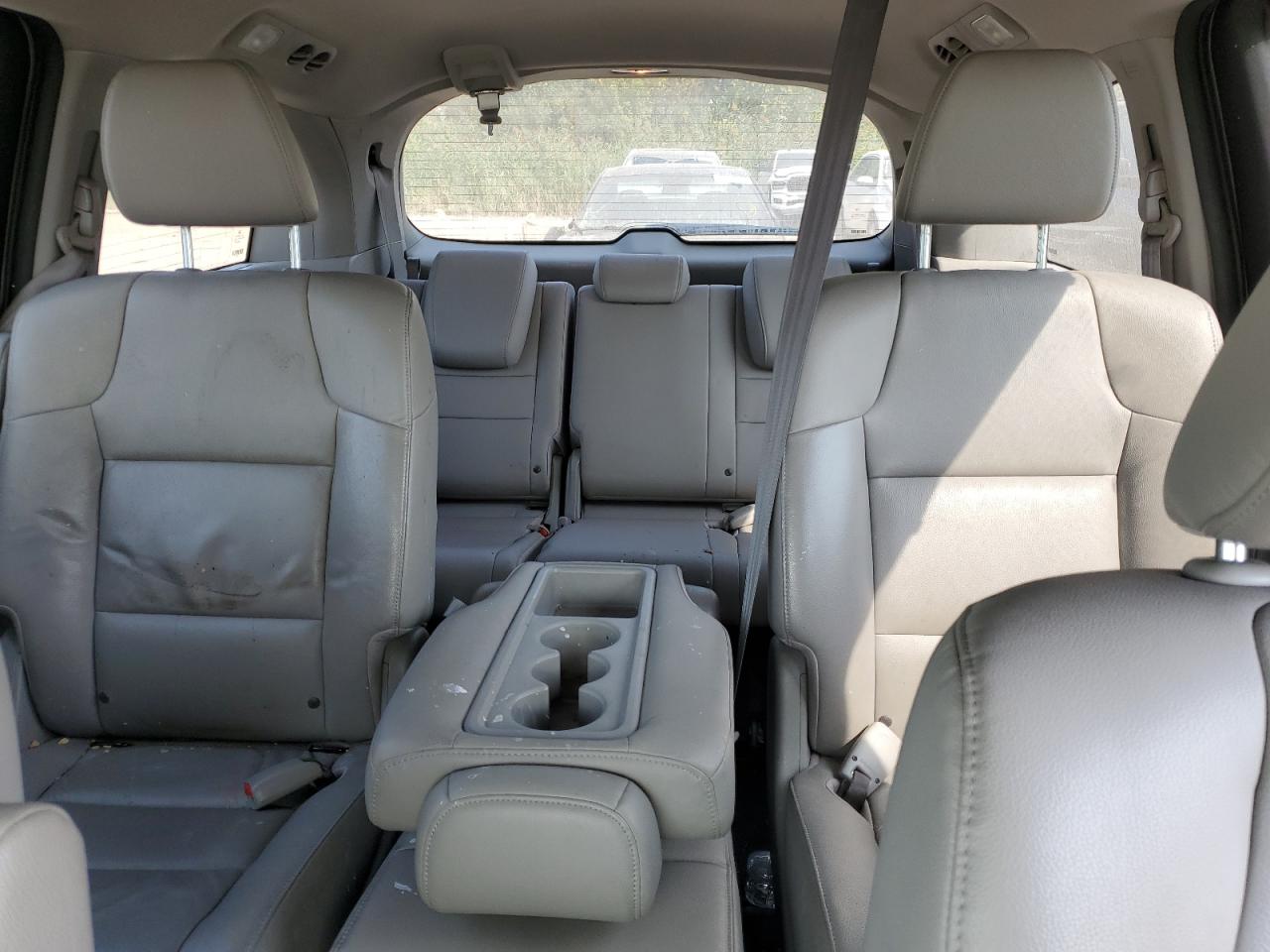 2014 Honda Odyssey - Image 10