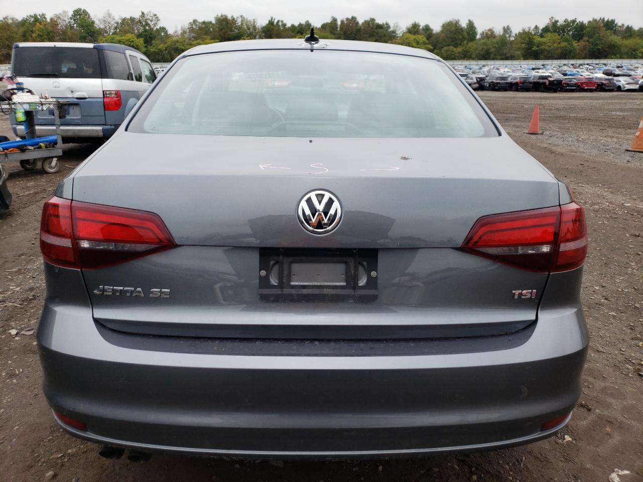 3VWDB7AJ8HM392128 2017 Volkswagen Jetta Se