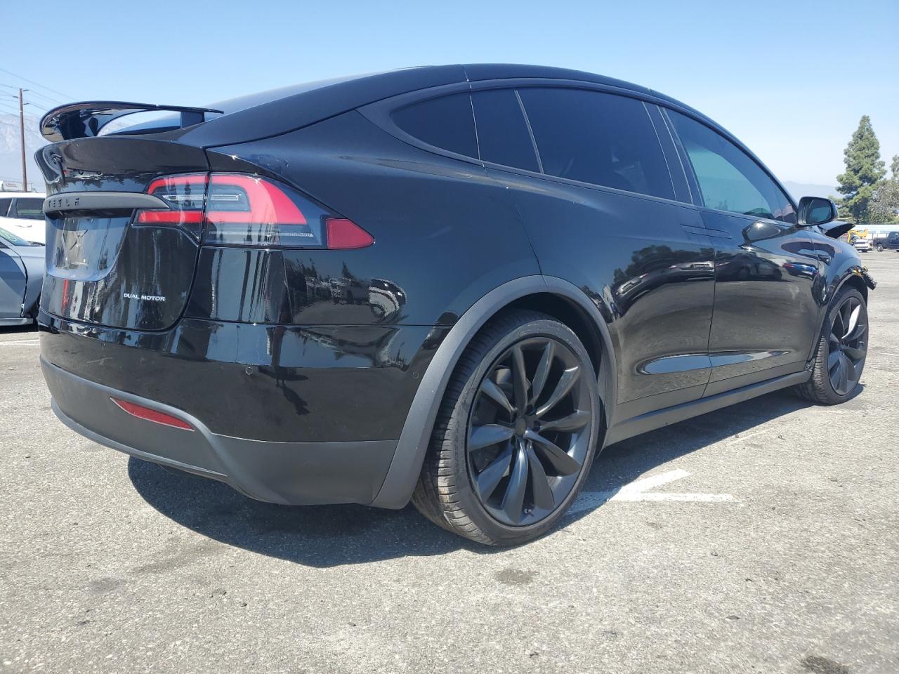 2020 Tesla Model X VIN: 5YJXCBE20LF241879 Lot: 73252454