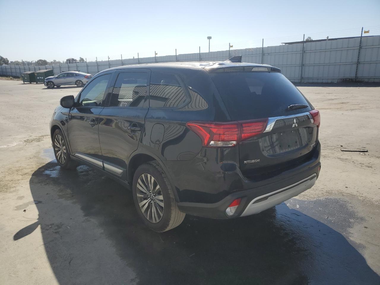 JA4AD3A39KZ042999 2019 MITSUBISHI OUTLANDER - Image 2