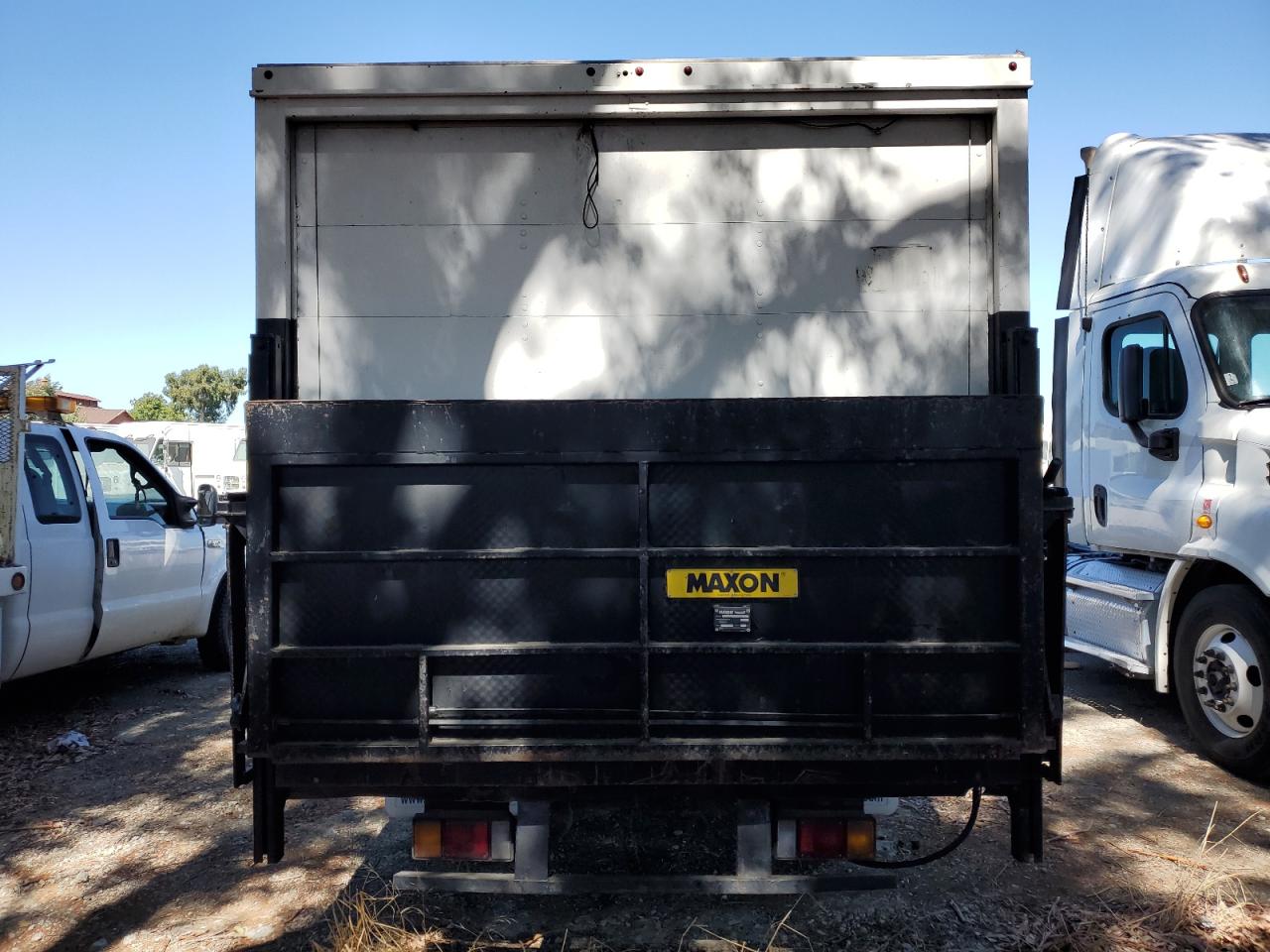 2011 Isuzu Npr VIN: JALB4W174B7401457 Lot: 72227584