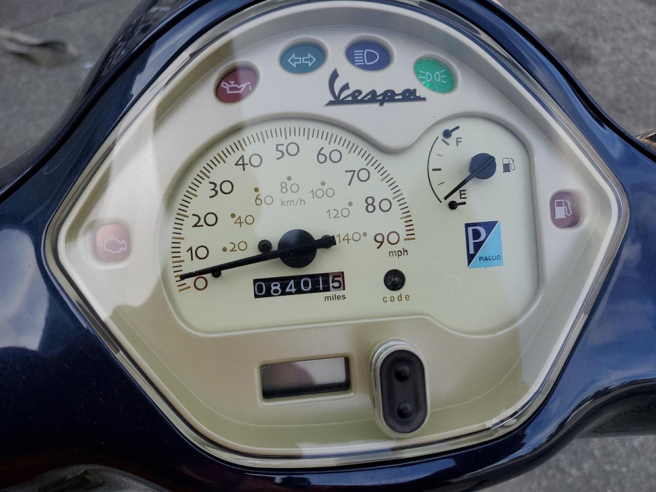 ZAPM688FXD5004250 2013 Vespa Lx 150Ie