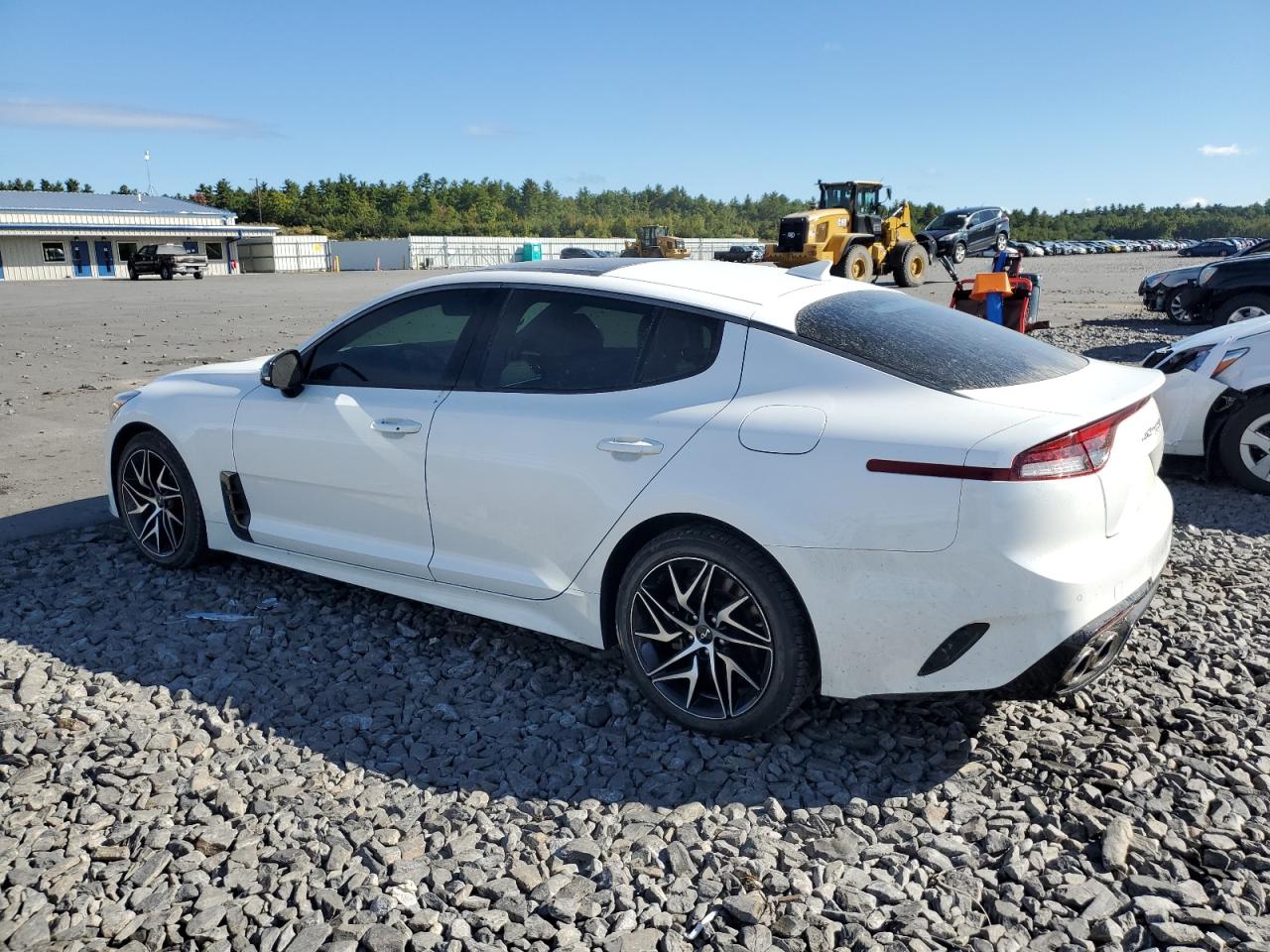 2022 Kia Stinger - Image 2