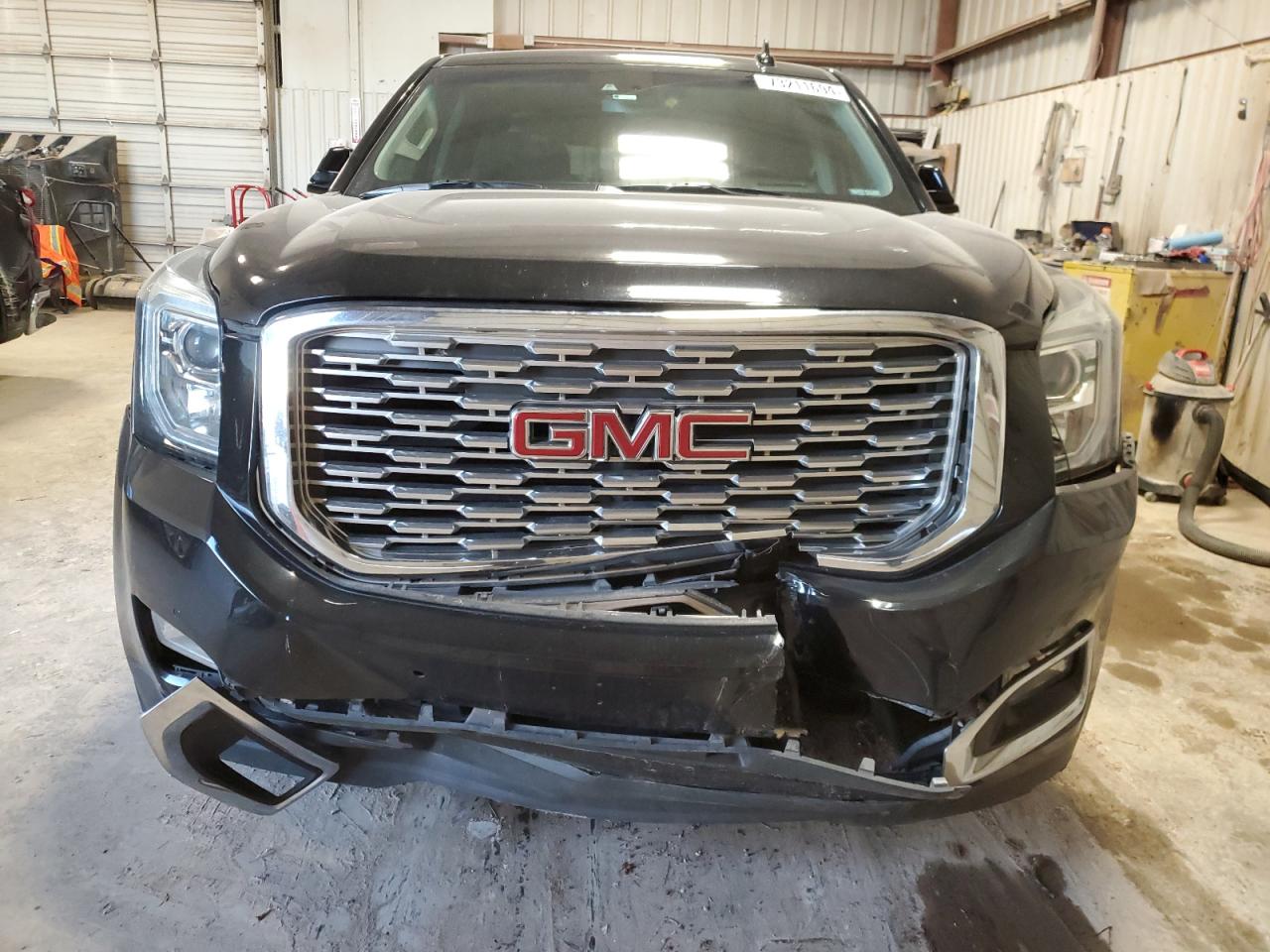 2019 GMC Yukon - Image 5
