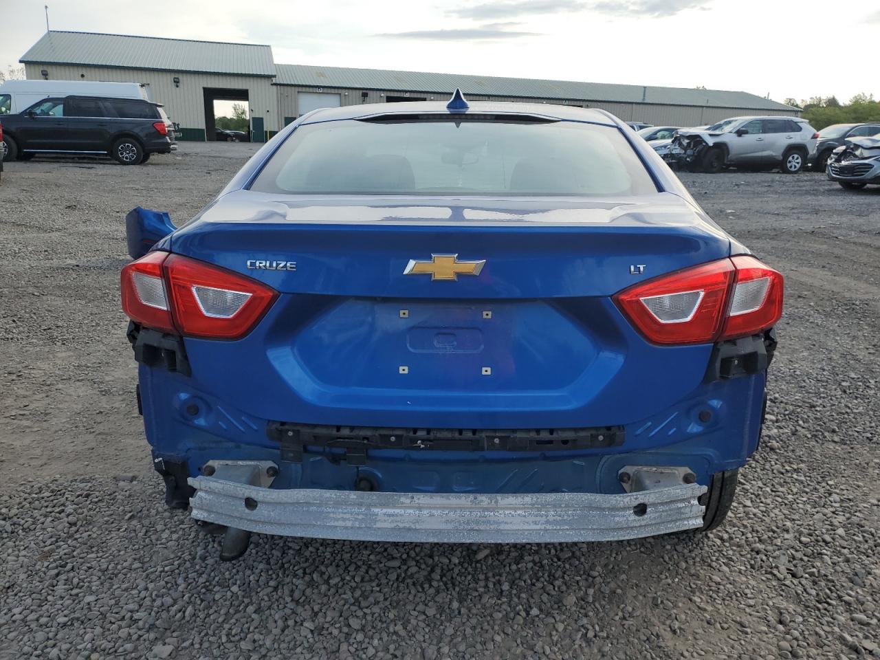 2018 Chevrolet Cruze Lt VIN: 1G1BE5SM9J7105435 Lot: 69949254