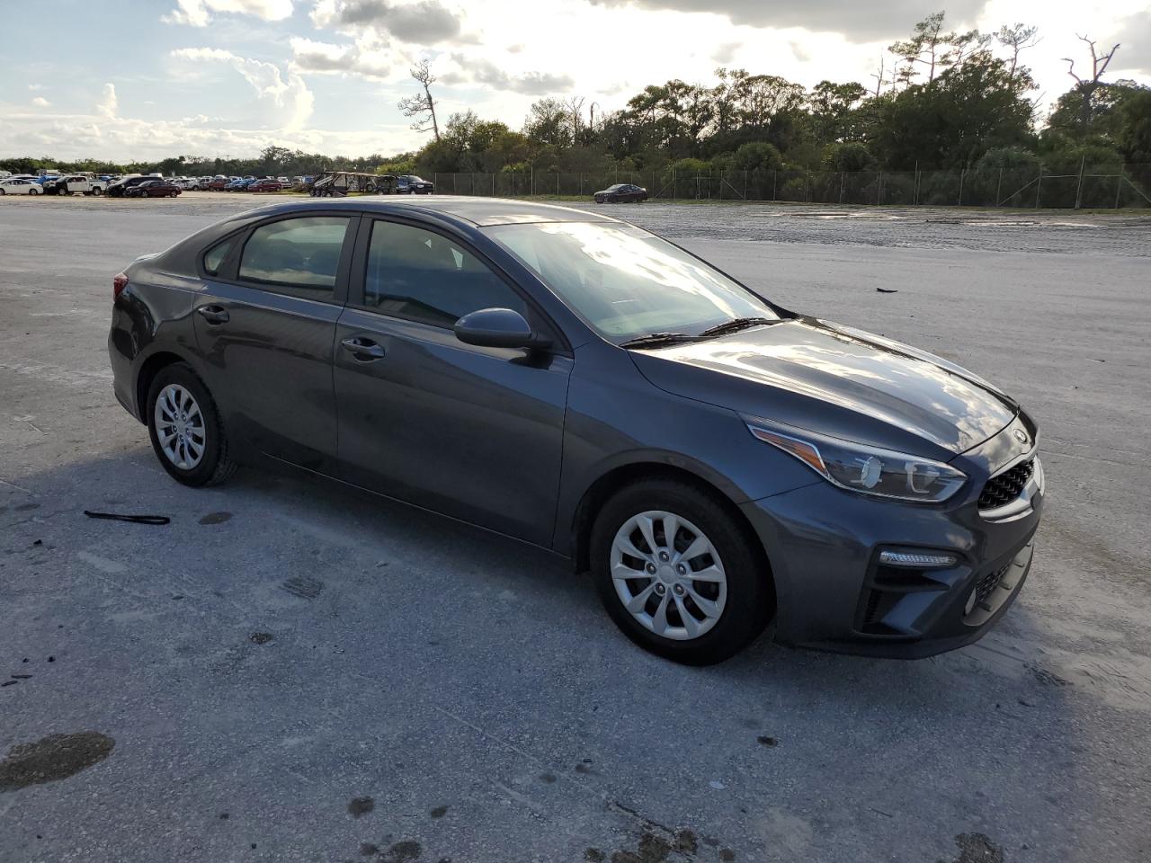 2021 Kia Forte - Image 4