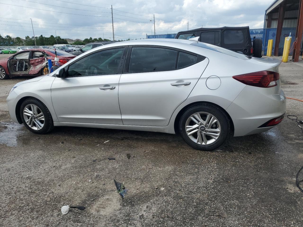 5NPD84LF2KH413416 2019 HYUNDAI ELANTRA - Image 2