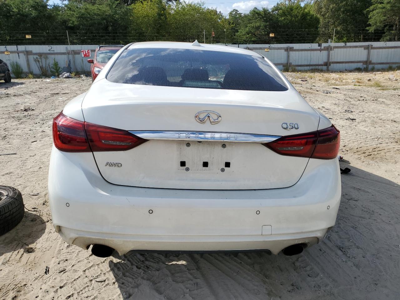 JN1EV7AR7JM436810 2018 Infiniti Q50 Luxe