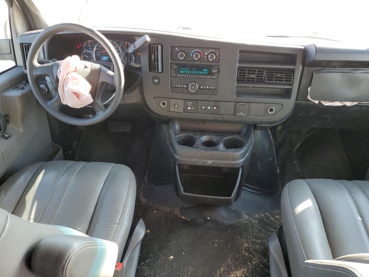 1GCWGAFG7J1331346 2018 Chevrolet Express G2500