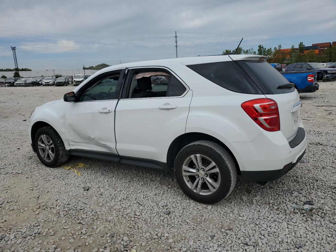 2016 Chevrolet Equinox - Image 2