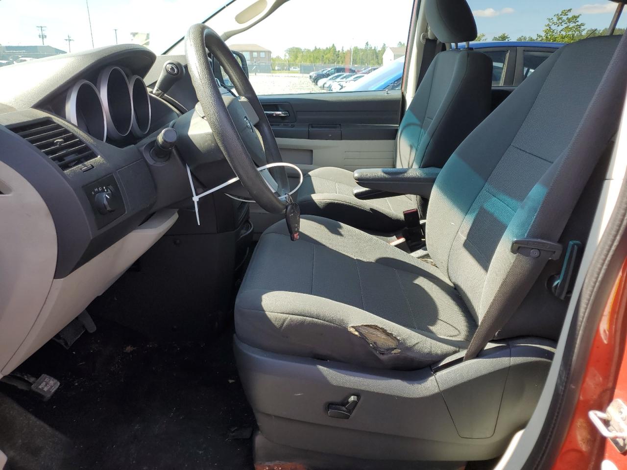 2008 Dodge Grand Caravan Se VIN: 2D8HN44H08R812882 Lot: 69403704