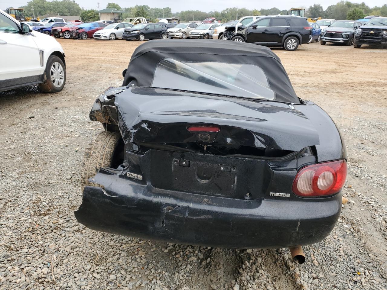 2002 Mazda Mx-5 Miata Base VIN: JM1NB353X20231995 Lot: 73107444