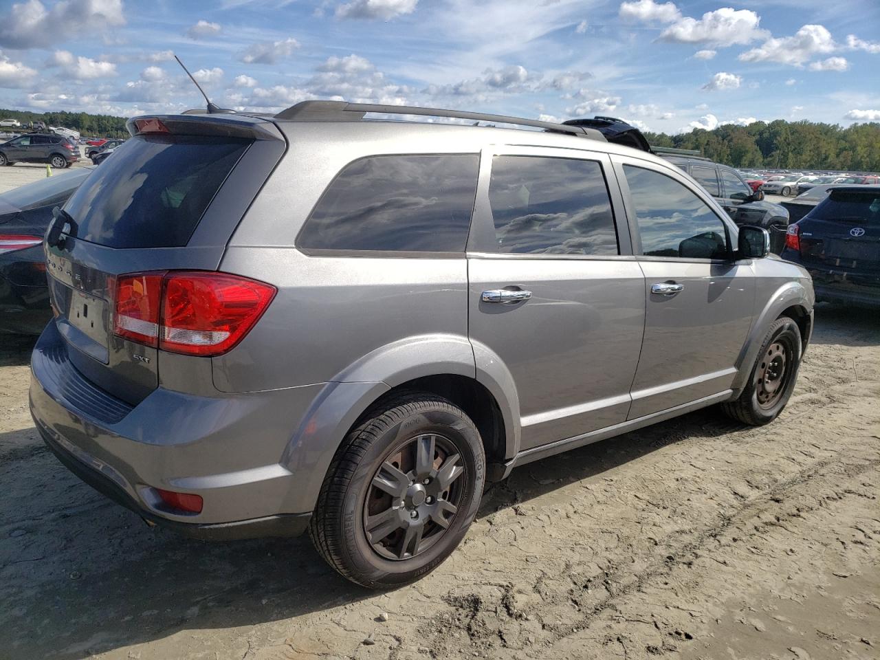 2013 Dodge Journey - Image 3