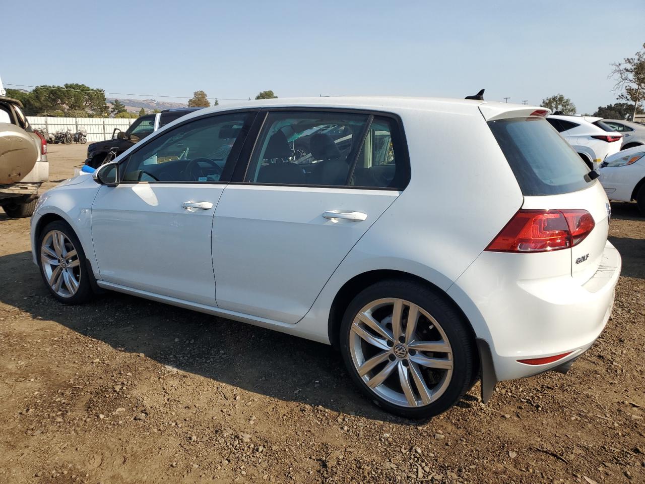 3VW2A7AU3FM084608 2015 VOLKSWAGEN GOLF - Image 2