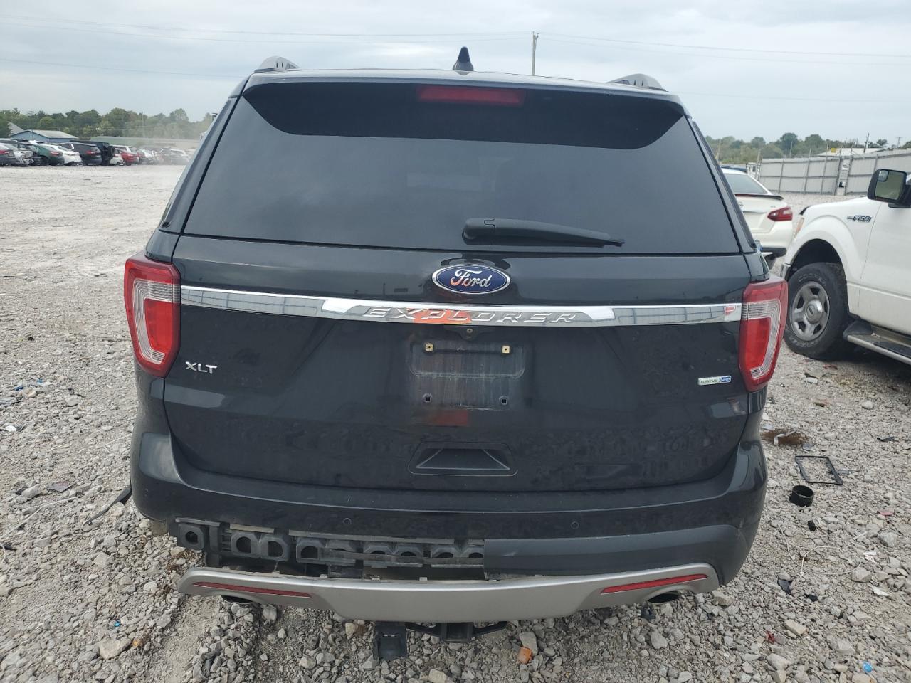 1FM5K8D82GGA80235 2016 Ford Explorer Xlt