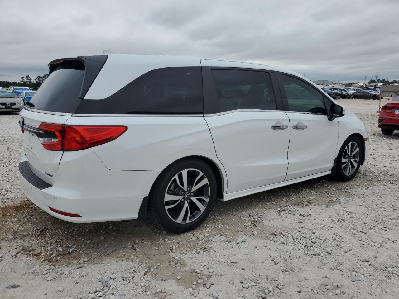 2021 Honda Odyssey - Image 3